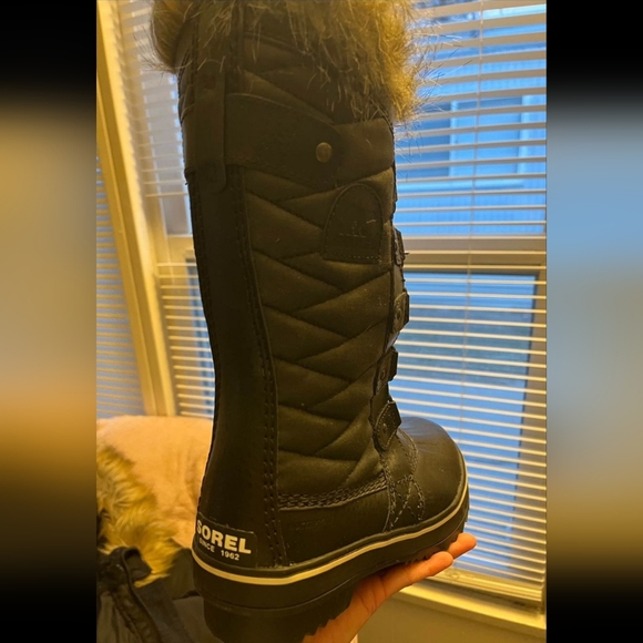 NWT Sorel Black Quilted Lace-Up Faux Fur Winter Boots - Picture 6 of 6